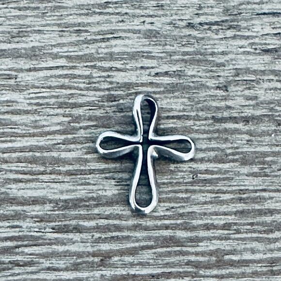James Avery Retired Sterling Silver Open Cross Charm Pendant - Picture 1 of 3